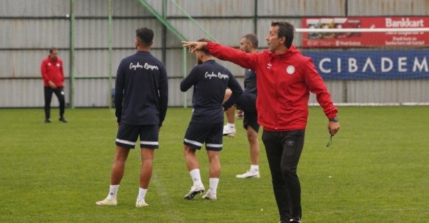 Çaykur Rizespor, günü çift antrenmanla tamamladı